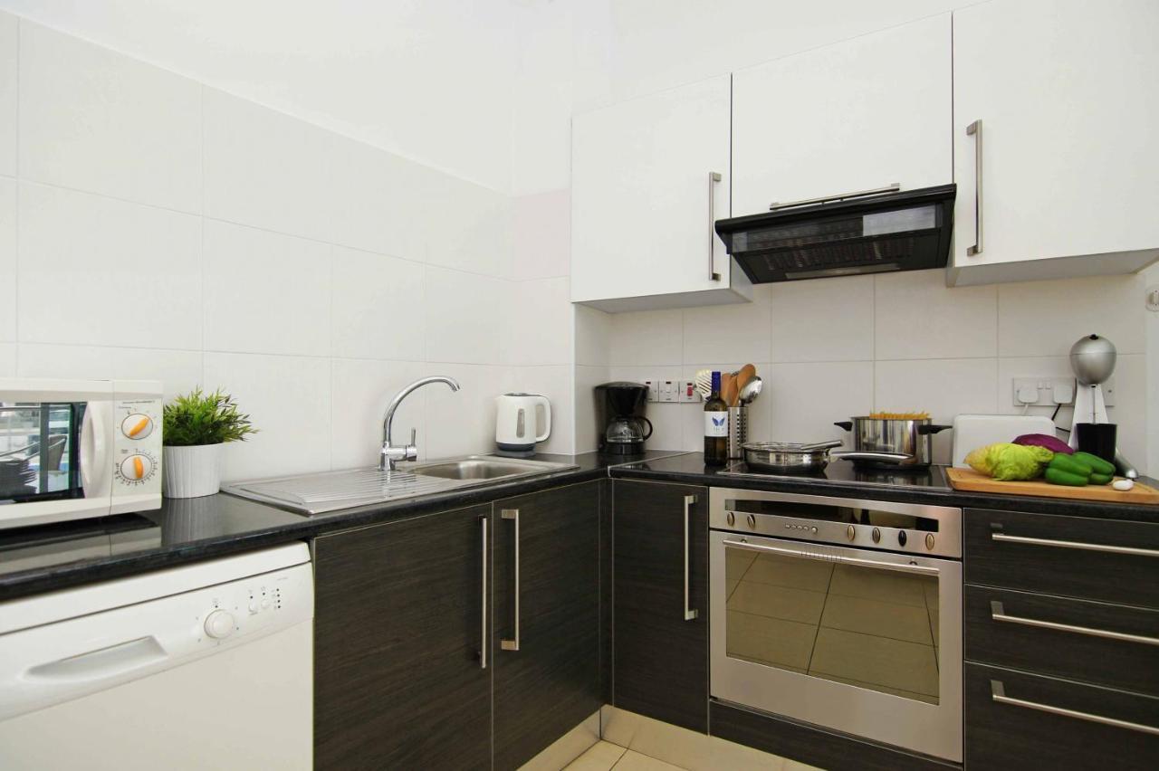 Diana - Coralli Beachfront Apartment Protaras Luaran gambar