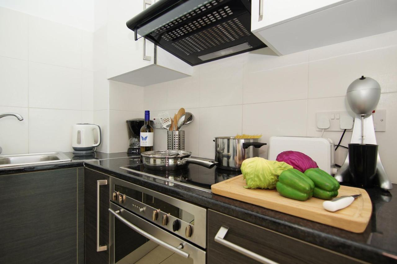 Diana - Coralli Beachfront Apartment Protaras Luaran gambar