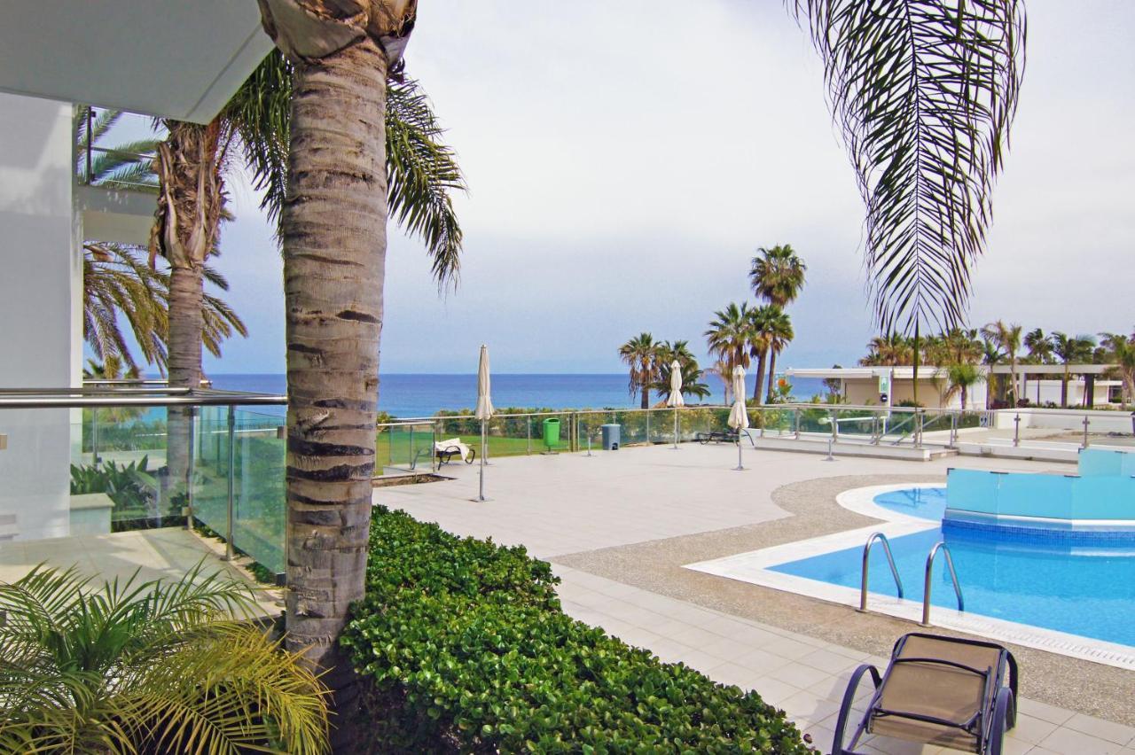 Diana - Coralli Beachfront Apartment Protaras Luaran gambar