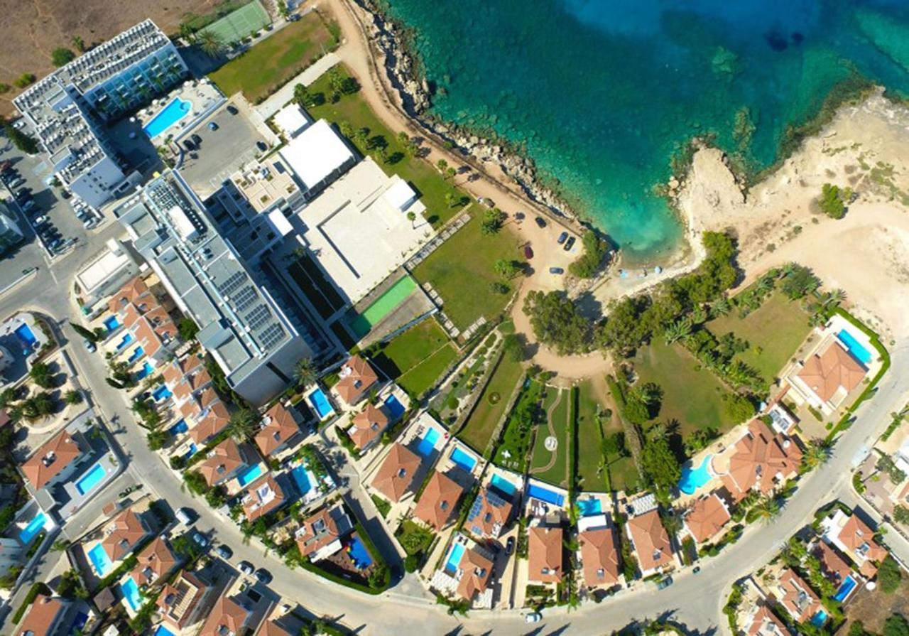 Diana - Coralli Beachfront Apartment Protaras Luaran gambar